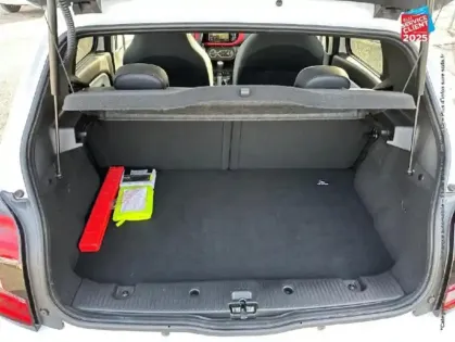 Photo 13 Renault Twingo  0.9 TCe 95ch Le Coq Sportif