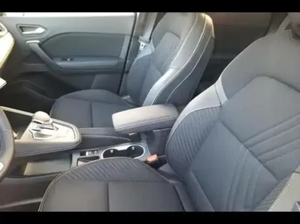 Photo 8 Renault Symbioz  1.6 E-Tech full hybrid 145ch Iconic