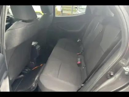 Photo 10 Toyota Yaris  116h Design 5p