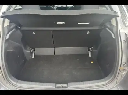 Photo 8 Toyota Yaris  116h Design 5p