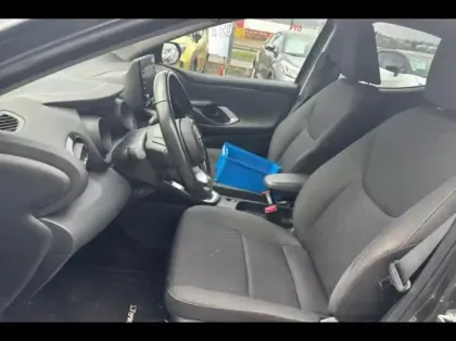 Photo 9 Toyota Yaris  116h Design 5p