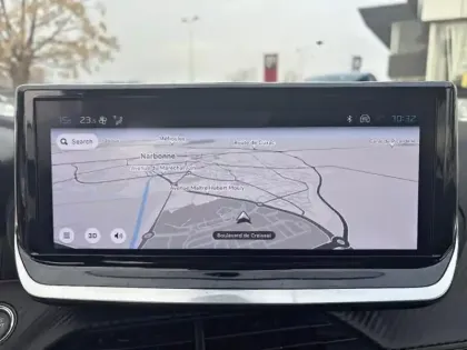 Photo 12 Peugeot 208  1.2 PureTech 100ch S&S Allure