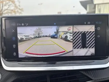 Photo 11 Peugeot 208  1.2 PureTech 100ch S&S Allure