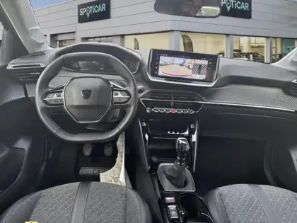 Photo 6 Peugeot 208  1.2 PureTech 100ch S&S Allure