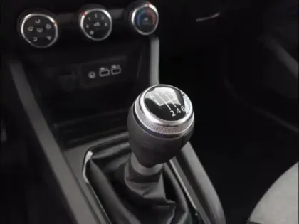 Photo 12 Renault Clio  1.5 Blue dCi 100ch Evolution - 24