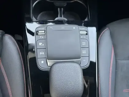 Photo 17 Mercedes Classe A 220 d AMG Line Toit Ouvrant Full Led