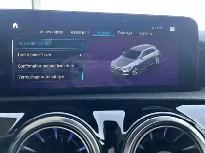 Photo 26 Mercedes Classe A 220 d AMG Line Toit Ouvrant Full Led