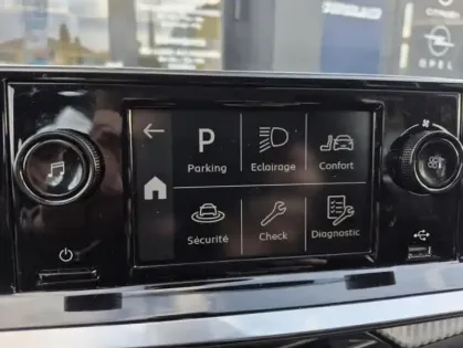 Photo 19 Peugeot 208 II PureTech 75 S&S Like