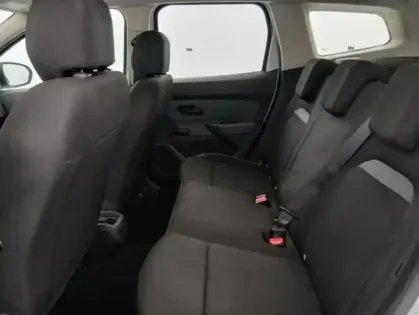 Photo 14 Dacia Duster Blue dCi 115 4x2 Essentiel