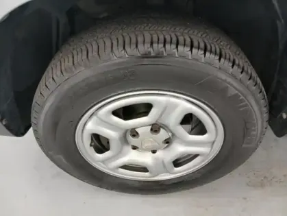 Photo 16 Dacia Duster Blue dCi 115 4x2 Essentiel