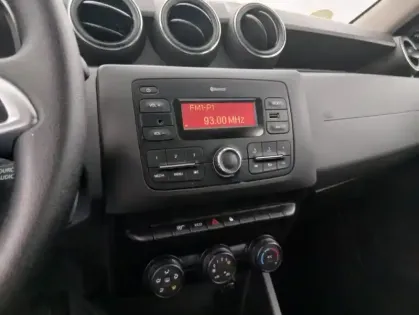 Photo 22 Dacia Duster Blue dCi 115 4x2 Essentiel