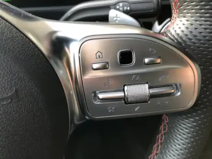 Photo 14 Mercedes CLA Coupé 250 e AMG Line