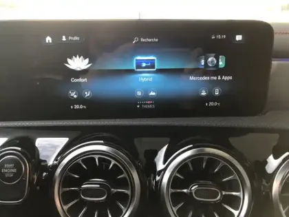 Photo 11 Mercedes CLA Coupé 250 e AMG Line