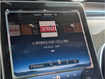 Photo 35 Mercedes CLE Coupe 450 4MATIC AMG LINE TO SIEGES ELECTRIQUES MEMOIRES