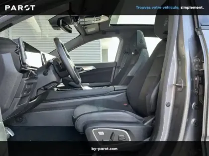 Photo 9 Renault Austral 1.2 E-Tech full hybrid 200ch Iconic esprit Alpine- 24