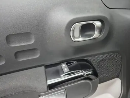 Photo 29 Citroën C3 III PureTech 110 S&amp;S EAT6 Shine