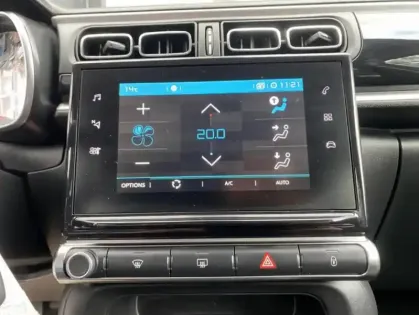 Photo 24 Citroën C3 III PureTech 110 S&amp;S EAT6 Shine