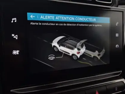 Photo 12 Citroën C3 III PureTech 110 S&amp;S EAT6 Shine