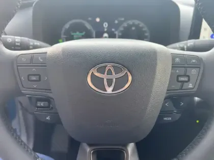 Photo 13 Toyota C-HR 2.0 PHEV 225 RECHARGEABLE DESIGN PACK CONFORT 2.