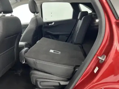 Photo 10 Ford Kuga 2.5 Duratec 190ch FHEV Vignale BVA + Toit ouvrant + Attelage