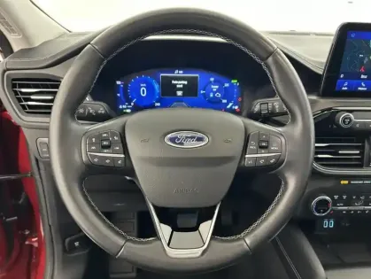 Photo 14 Ford Kuga 2.5 Duratec 190ch FHEV Vignale BVA + Toit ouvrant + Attelage