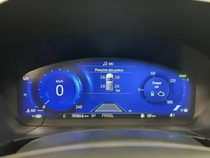 Photo 16 Ford Kuga 2.5 Duratec 190ch FHEV Vignale BVA + Toit ouvrant + Attelage