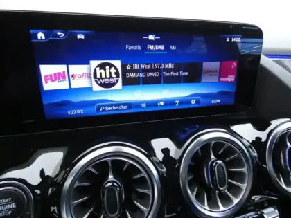 Photo 18 Mercedes Classe B 200 d AMG Line