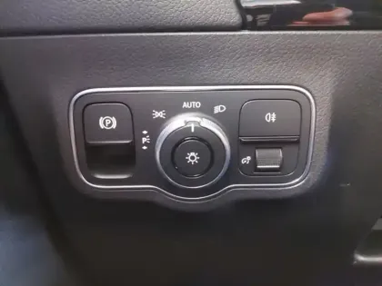 Photo 27 Mercedes GLA 250 e Progressive Line Full leds GPS Caméra Carpl