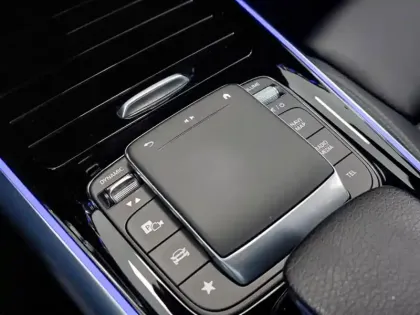 Photo 30 Mercedes GLA 250 e Progressive Line Full leds GPS Caméra Carpl