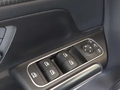 Photo 17 Mercedes GLA 250 e Progressive Line Full leds GPS Caméra Carpl