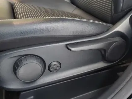 Photo 15 Mercedes GLA 250 e Progressive Line Full leds GPS Caméra Carpl