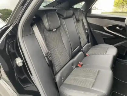 Photo 29 Peugeot 3008 III 1.6 PHEV 195 E-DCS7 GT