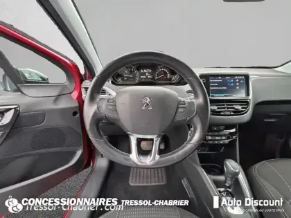 Photo 11 Peugeot 208  PureTech 110ch S&S EAT6 Tech Edition