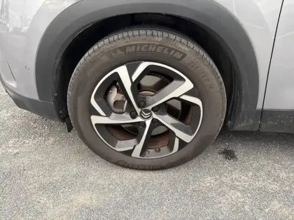 Photo 14 Citroën C5 aircross  Hybride Rechargeable 225 S&S e-EAT8 Shine