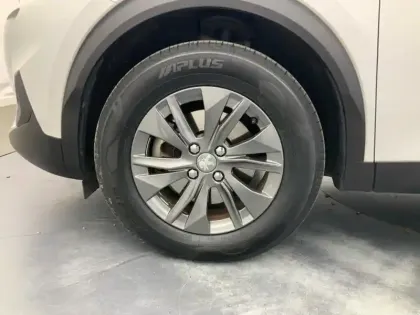 Photo 14 Peugeot 2008  Electrique 136 ch Active