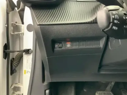 Photo 16 Peugeot 2008  Electrique 136 ch Active