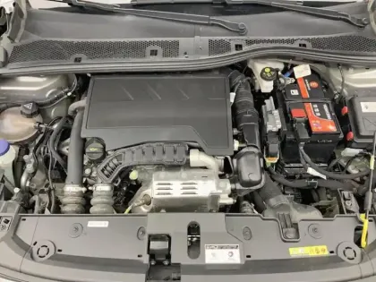 Photo 6 Peugeot 208  PureTech 100 S&S BVM6 Allure Pack