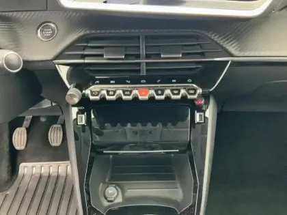 Photo 12 Peugeot 208  PureTech 100 S&S BVM6 Allure Pack