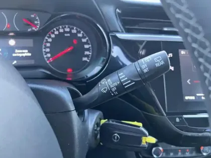 Photo 17 Opel Corsa  1.2 75 ch BVM5 Elegance Business