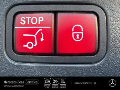 Photo 14 Mercedes Classe C  Break 300 e 204+129ch AMG Line