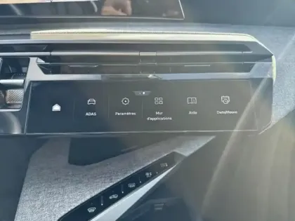 Photo 11 Peugeot 5008  Hybrid 136ch Allure e-DCS6