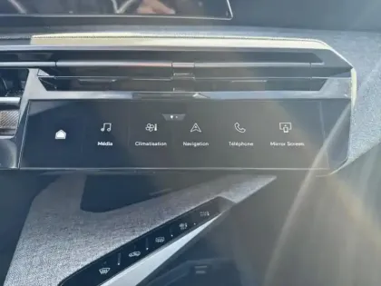 Photo 10 Peugeot 5008  Hybrid 136ch Allure e-DCS6