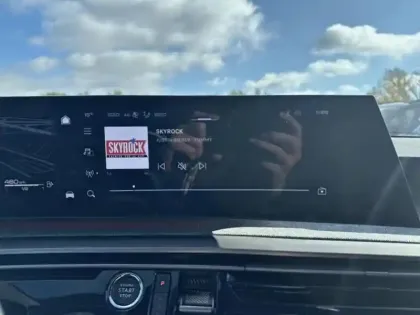 Photo 14 Peugeot 5008  Hybrid 136ch Allure e-DCS6