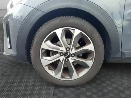 Photo 13 Kia Stonic  1.0 T-GDi 120ch MHEV Launch Edition DCT7