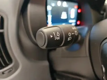 Photo 12 Fiat Panda  Classic 1.0 70ch BSG S&S City