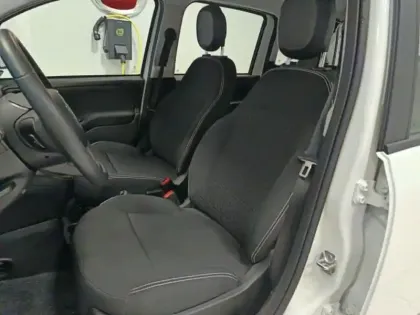 Photo 23 Fiat Panda  Classic 1.0 70ch BSG S&S City