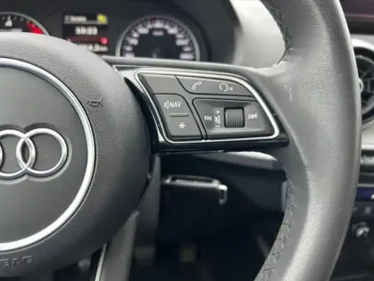 Photo 11 Audi Q2  30 TDI 116ch Design