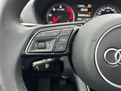 Photo 10 Audi Q2  30 TDI 116ch Design