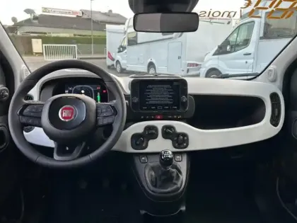 Photo 1 Fiat Panda  Classic 1.0 70ch BSG S&S Pandina