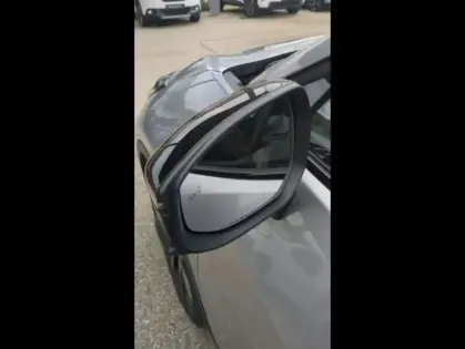 Photo 11 Toyota C-HR  2.0 Hybride Rechargeable 225ch Design MY25